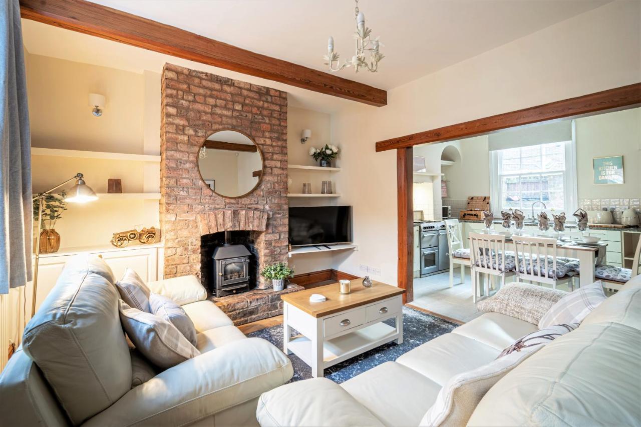 The Cottage In Chester, Sleeps 6 With Free Parking Экстерьер фото