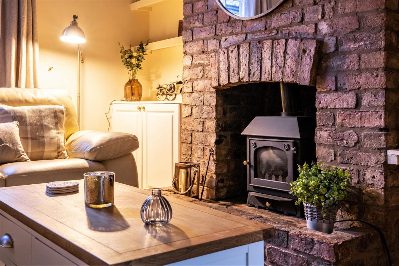 The Cottage In Chester, Sleeps 6 With Free Parking Экстерьер фото