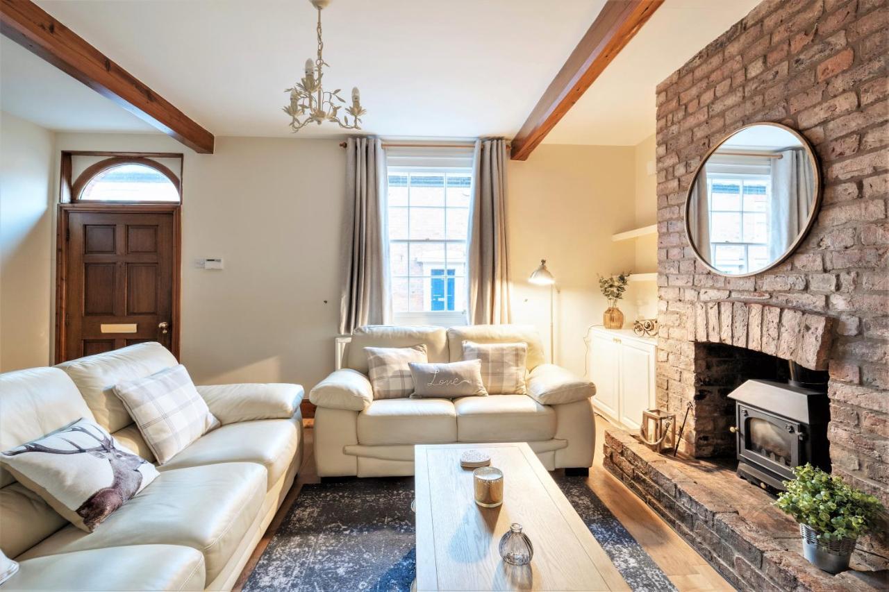 The Cottage In Chester, Sleeps 6 With Free Parking Экстерьер фото