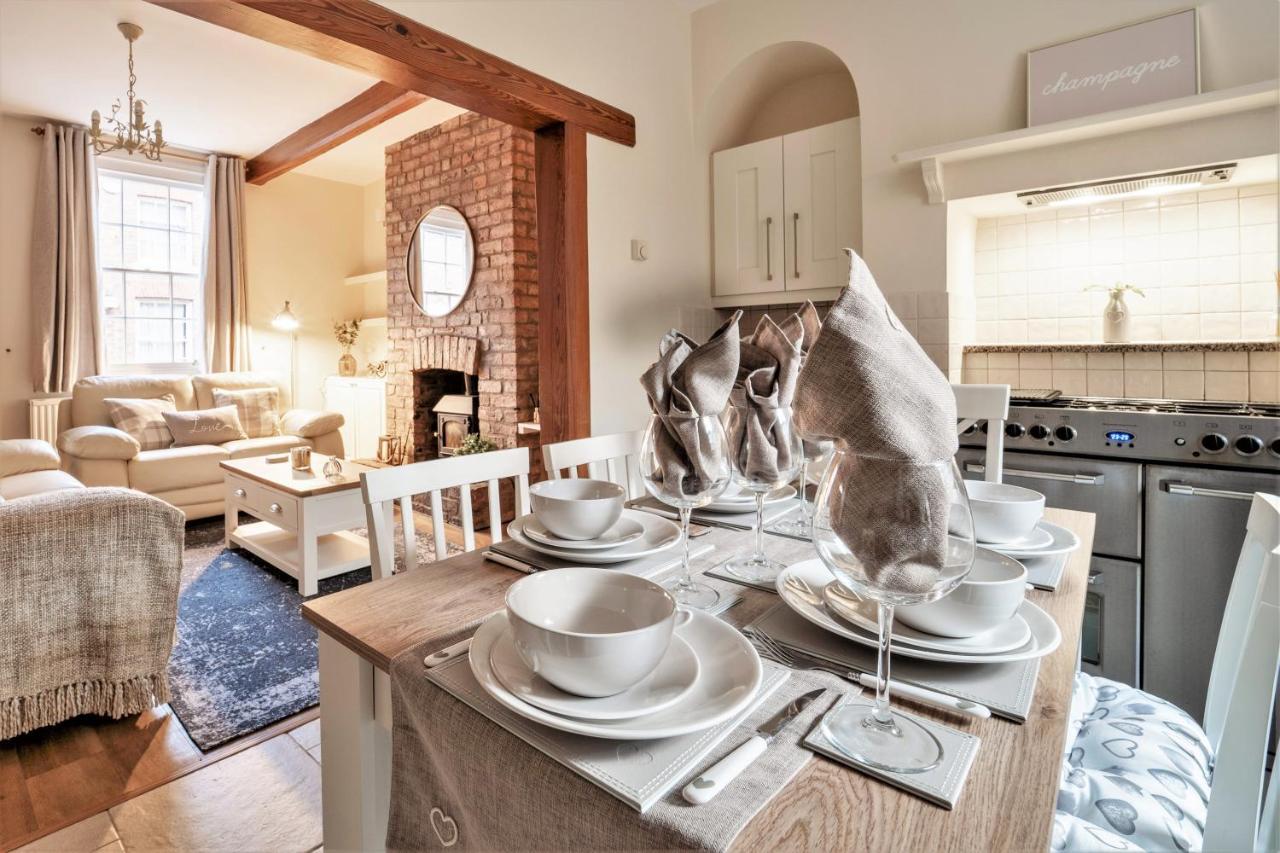 The Cottage In Chester, Sleeps 6 With Free Parking Экстерьер фото