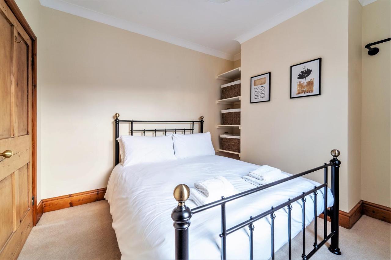 The Cottage In Chester, Sleeps 6 With Free Parking Экстерьер фото